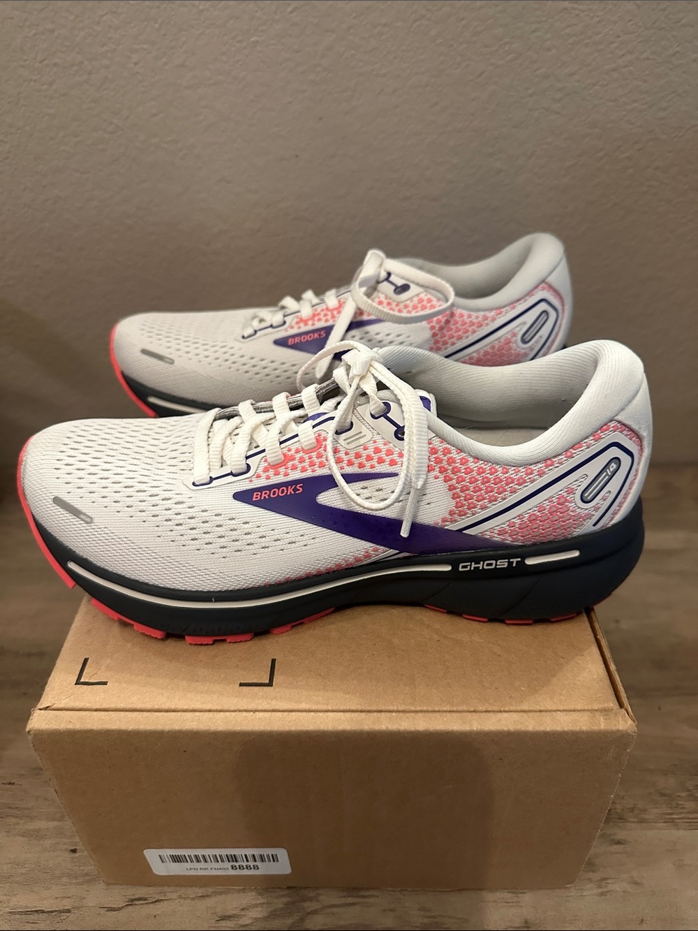 Women’s Brooks Ghost Running Shoes - Picture 2 of 6